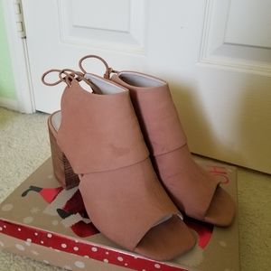 Kenneth cole mules/sandals